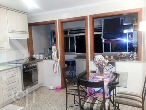 Image 4 - 232527